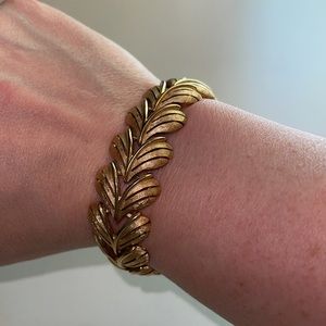 Leaf Detail antique Bracelet